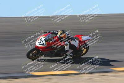 media/Nov-06-2023-Moto Forza (Mon) [[ce023d0744]]/2-Advanced Group/Session 2 (Bowl Speed Pans)/